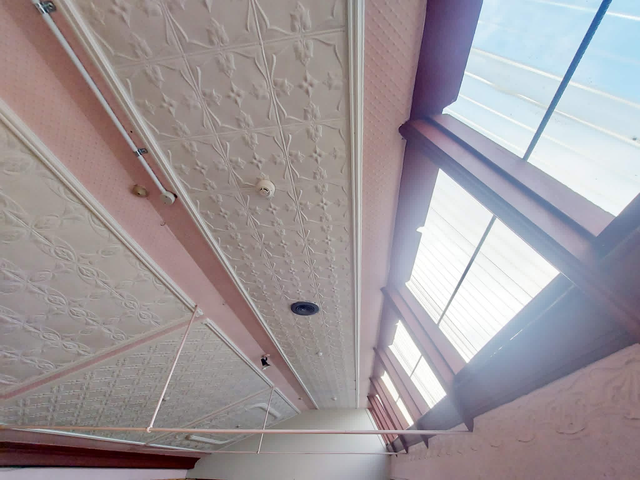 04 12 Royal Arcade Priest Holdgate showroom ceiling