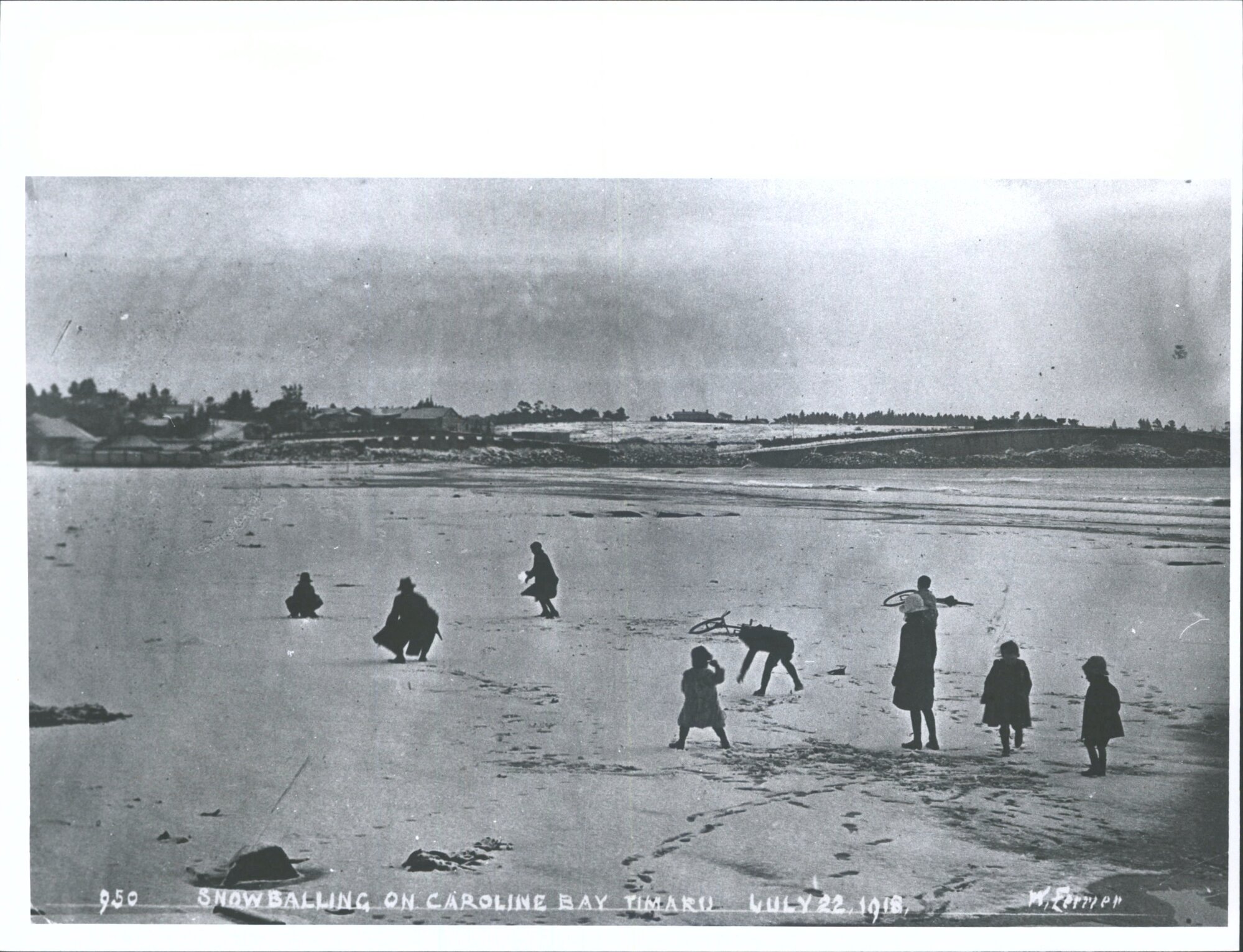 1918 Snowballing on Caroline Bay Timaru 22nd July 1918 Hocken Digital Collections 176070