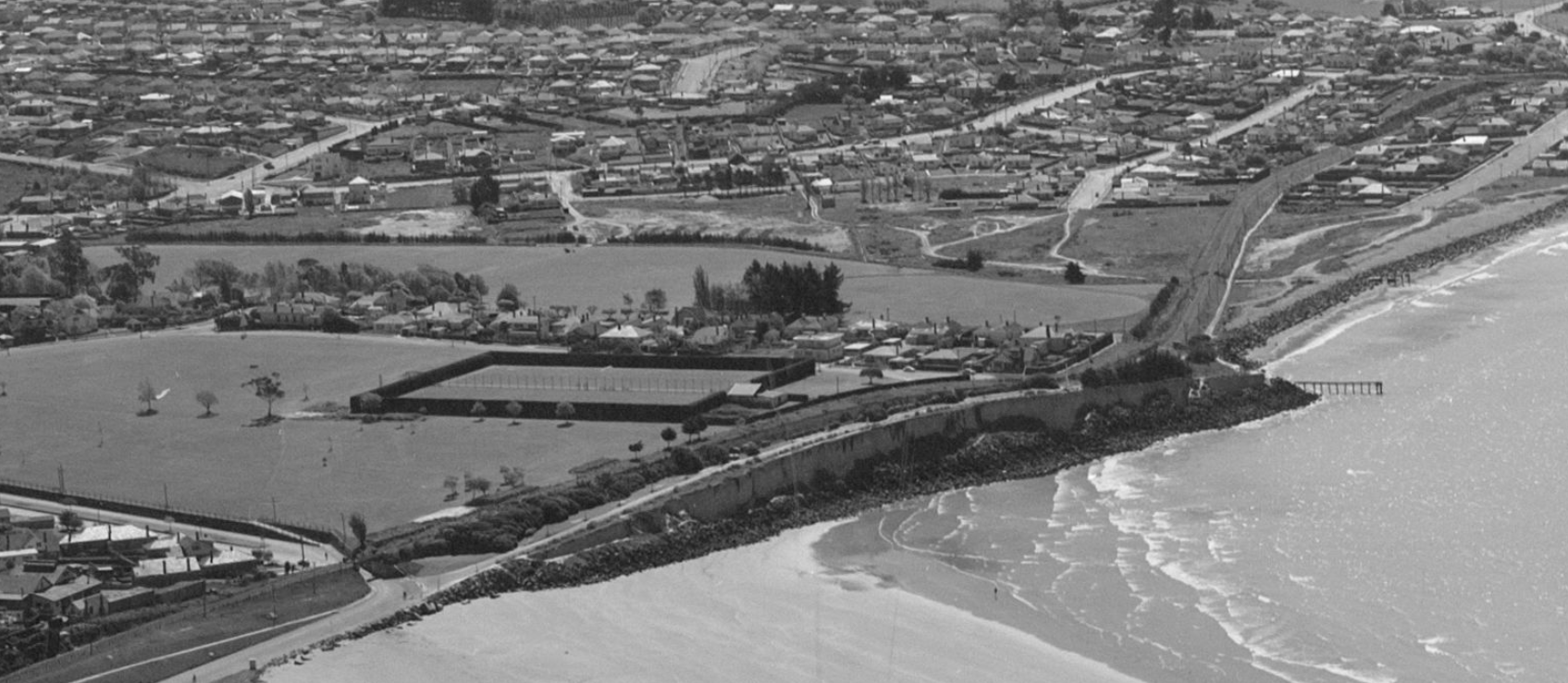 1956 Benvenue Cliffs Whites Aviation Ltd Alexander Turnbull 30628233 crop 2