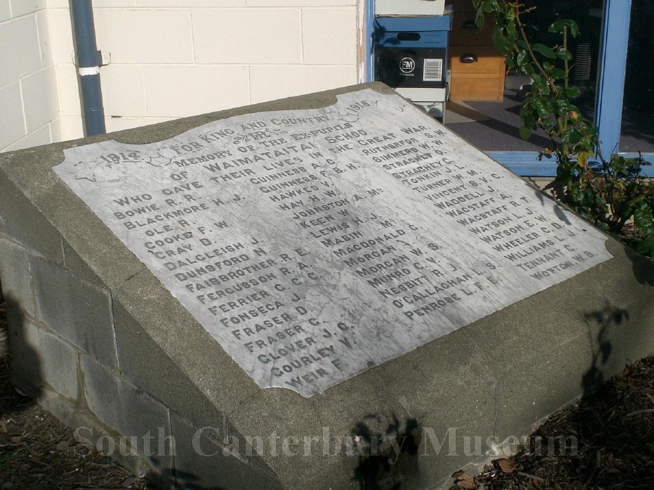 The war memorial plaque at Waimataitai School, photographed by Margaret Todd on 5 May 2007