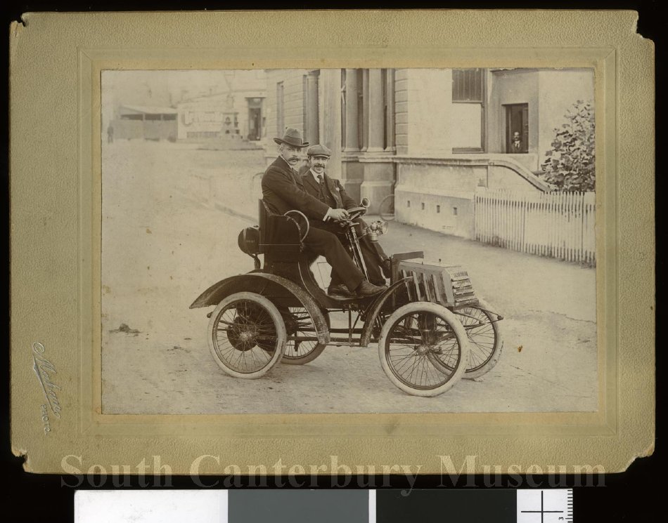 Cecil Wood and his motor car 1374 2