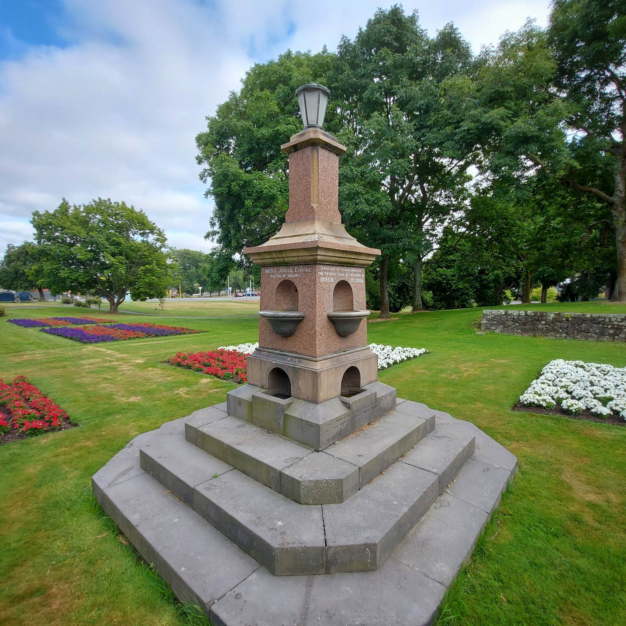 Have you ever investigated the 1887 monument to Queen Victoria at the Timaru Botanic Gardens sunken garden