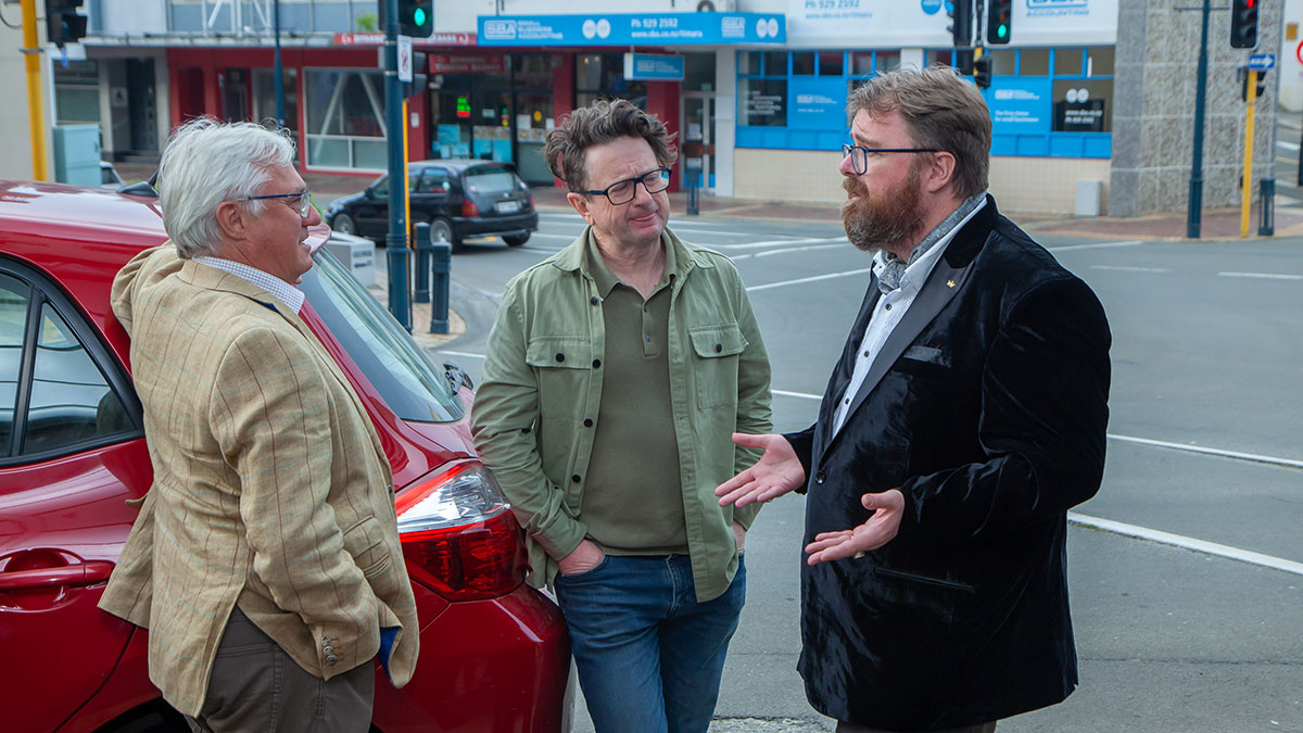 John Rolleston Leon Browning Dr Andrew Paul Wood Oxford 100 AT0016 Photo Geoff Cloake