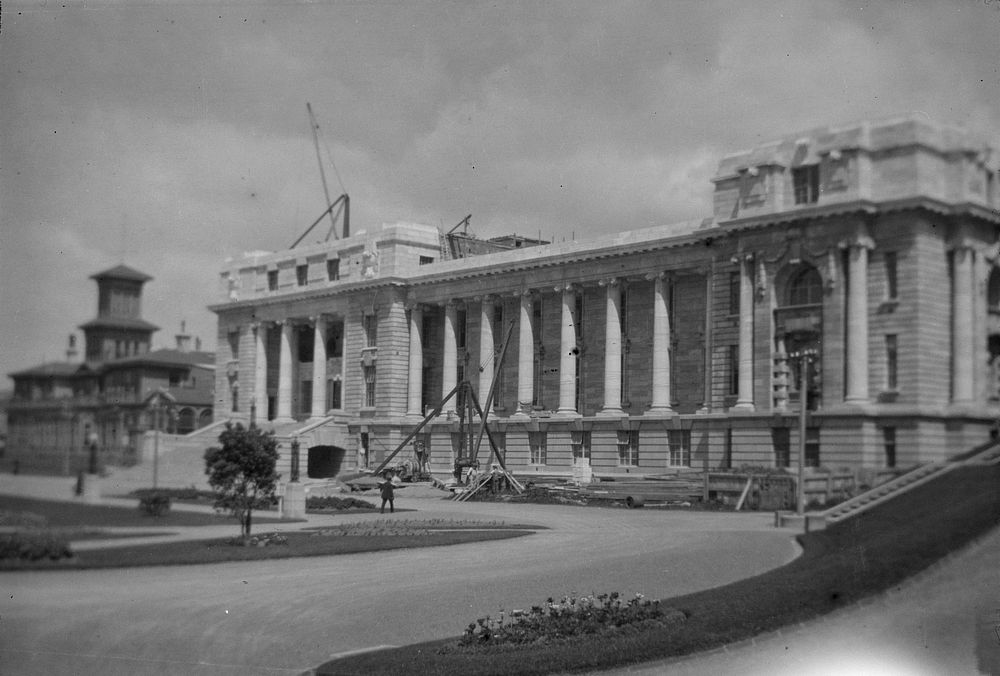 Parliament Grounds Wellington 1920s to 1930s by Roland Searle