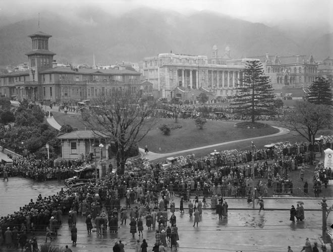 Parliment Building in 1925 36454 atl