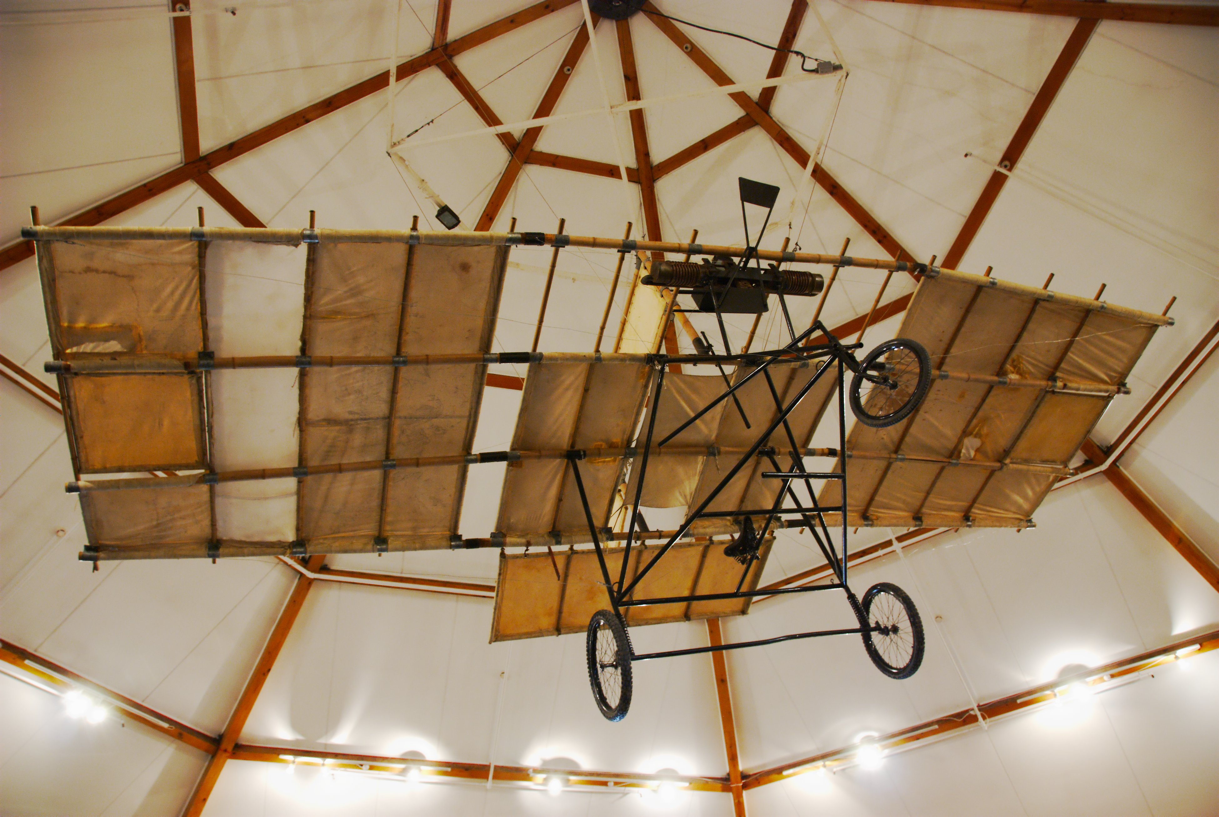 Pearse aeroplane replica South Canterbury Museum 2