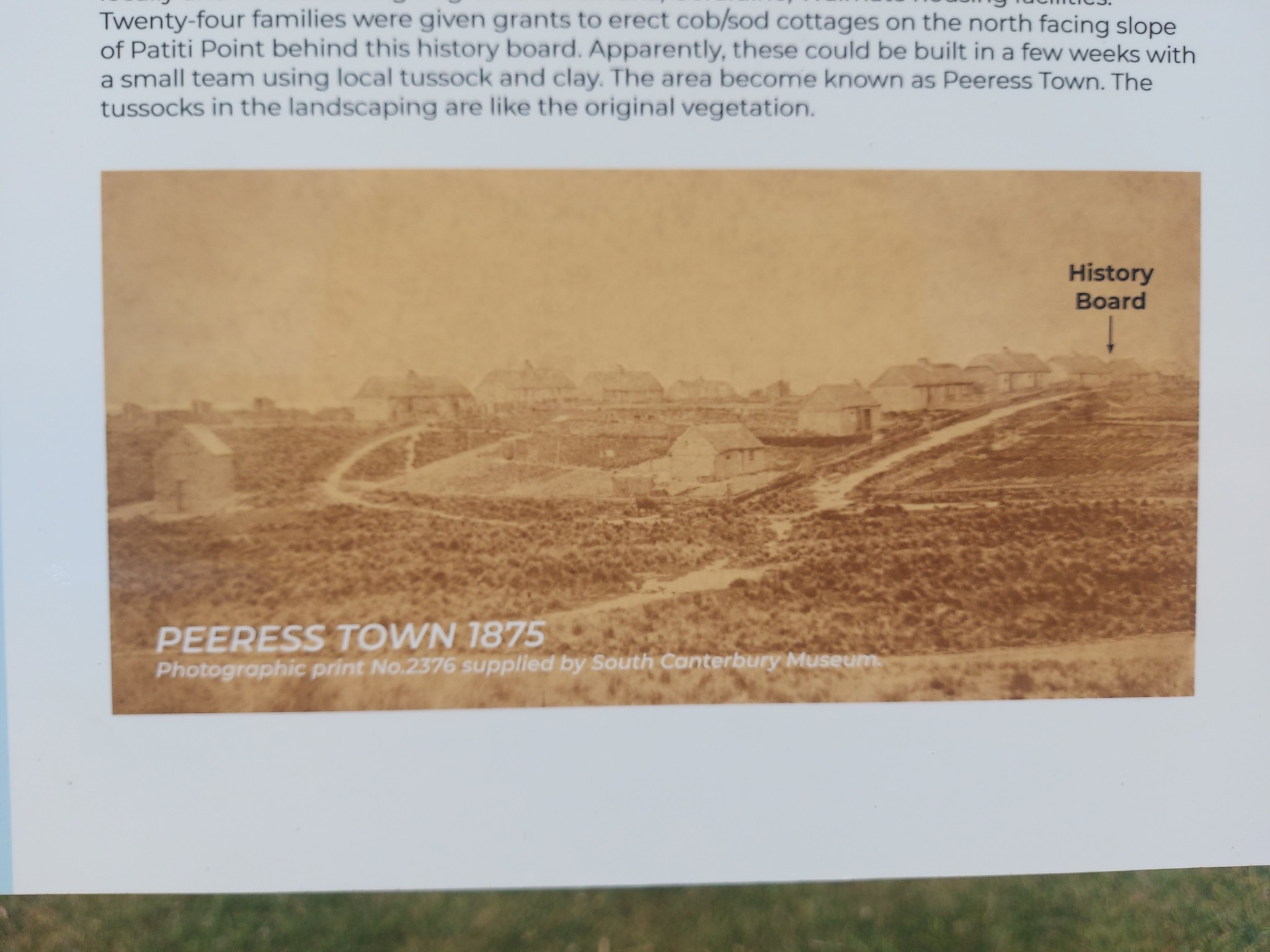 Peeress Town informaiton sign detail