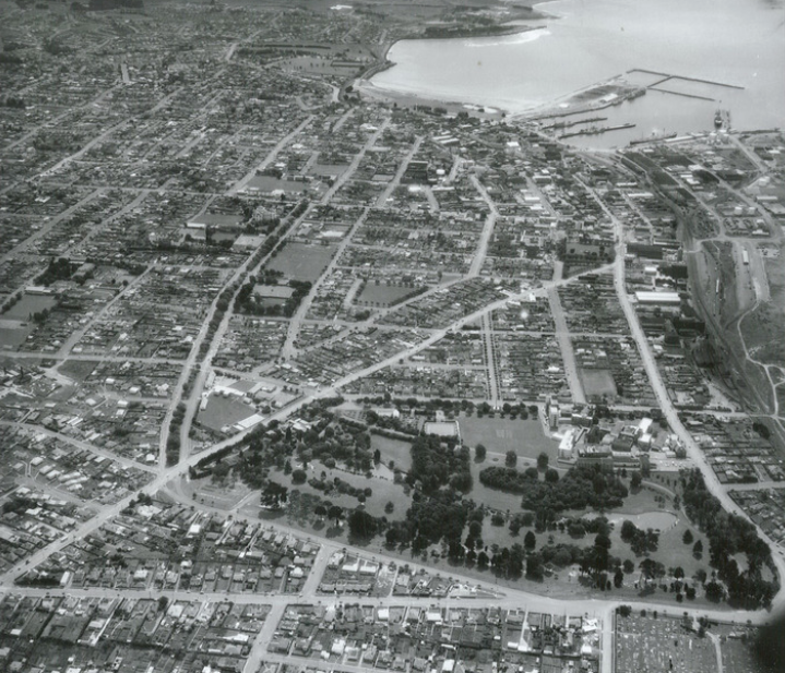 Timaru Publicity Caption Aerial view of Timaru Photographer VC Browne