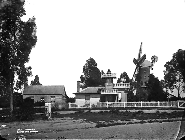 Timaru Dunedin by Burton Brothers studio Alfred Burton Te Papa C 014373 1875 timaru1875