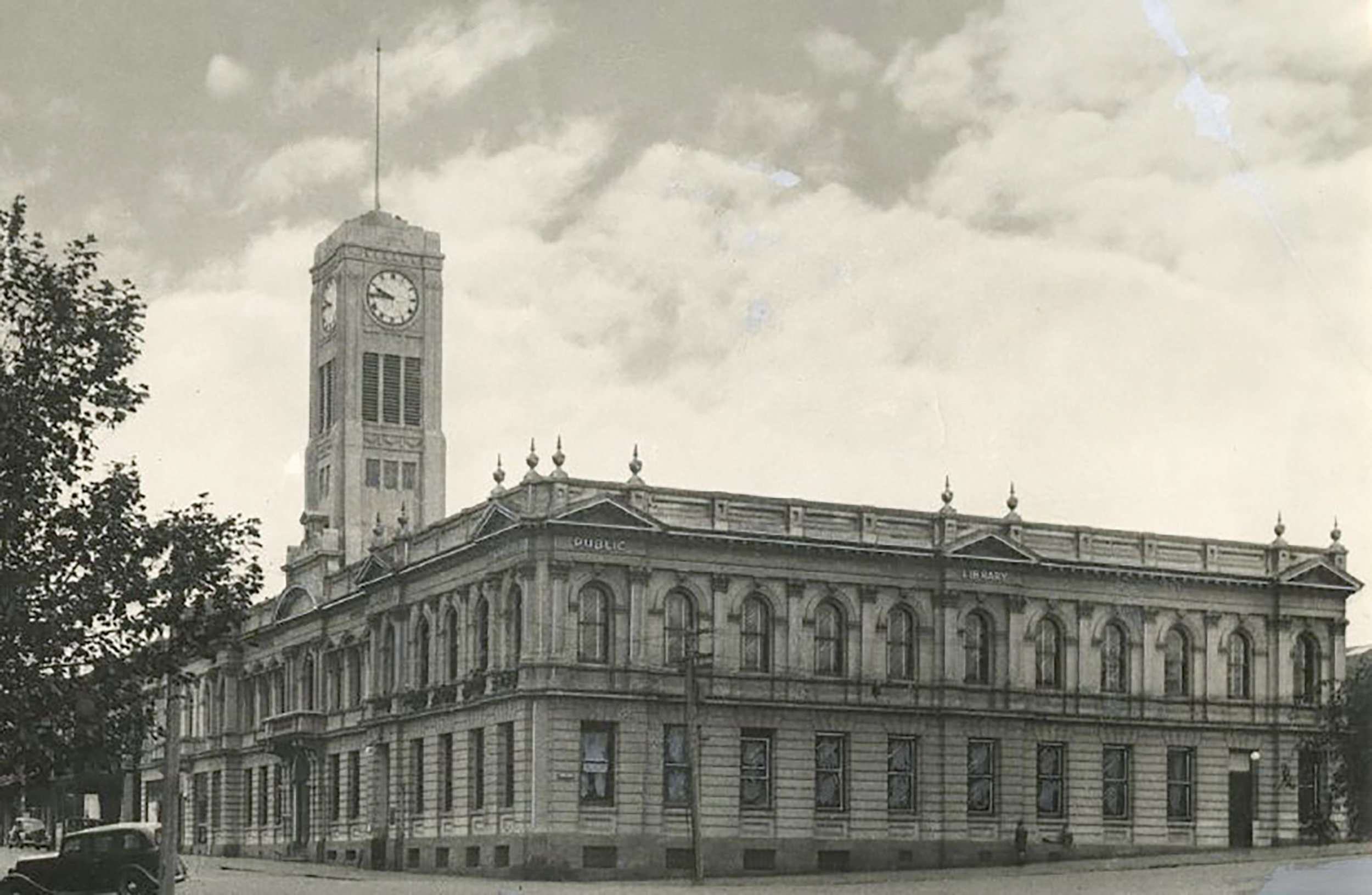 Timaru Public Library and Municipal buildings on the corner of Latter and George Streets circa 1938 Photograph by F R Lamb Christchurch. Silver gelatin print 215 170 mm South Canterbury Museum Collection access 4621
