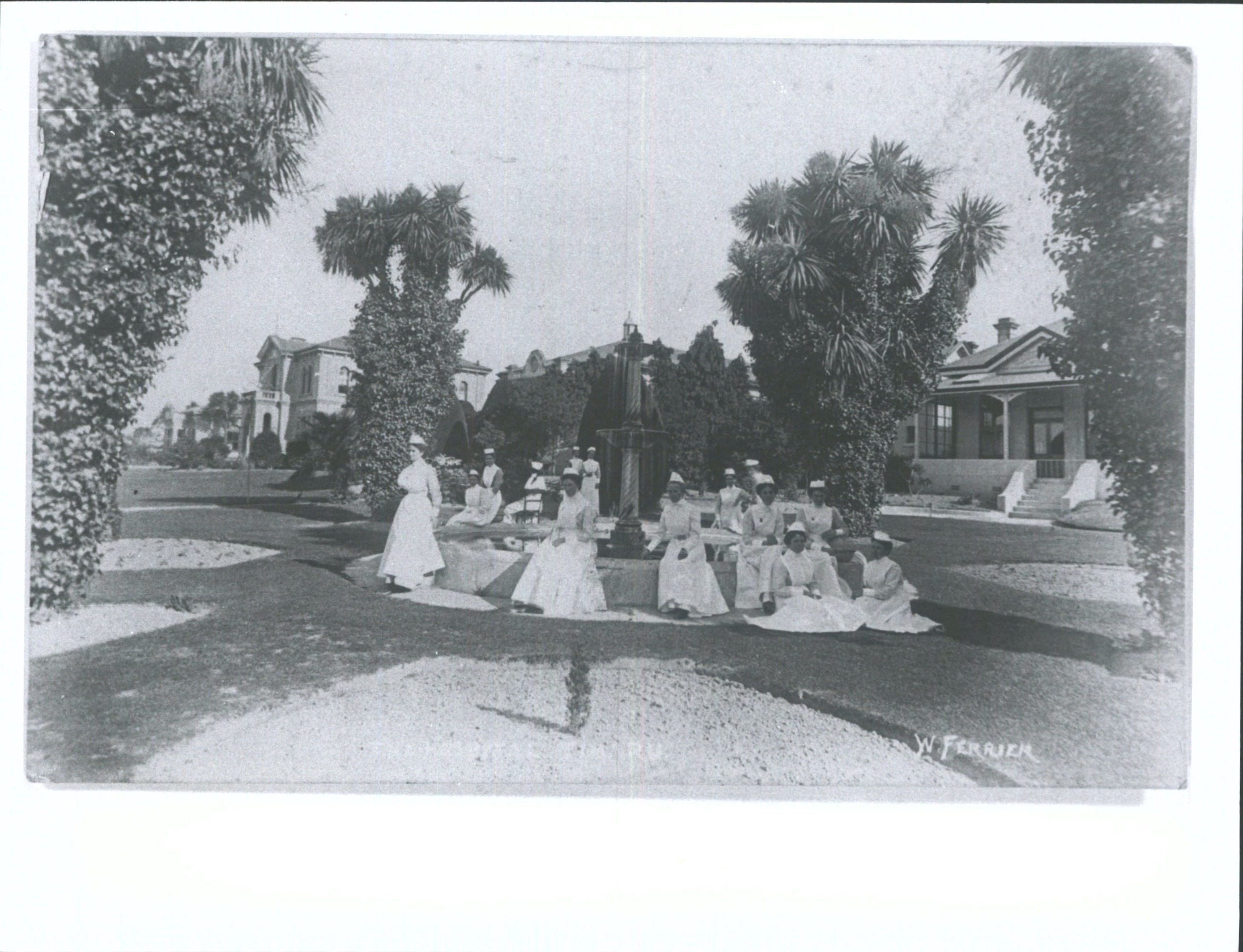 Timaru Hospital and Staff Hocken Digital Collections 23593