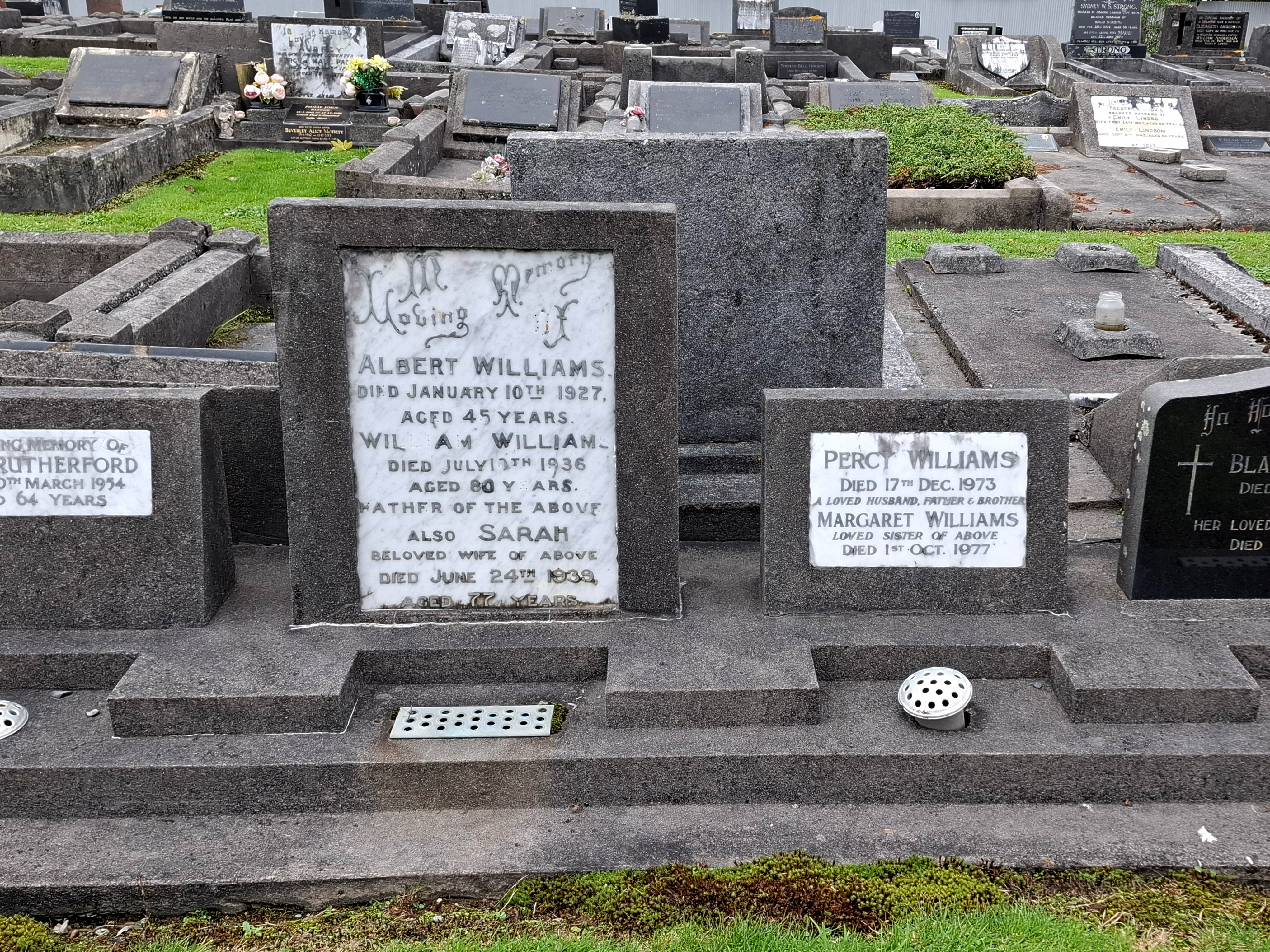 Samuel Williams Yankie Sam Whaler Decendents grave William Williams Family Greymouth Cemetery