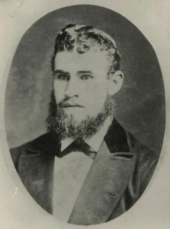 WilliamWilliams First recorded European child born in Timaru cradle was a gin case