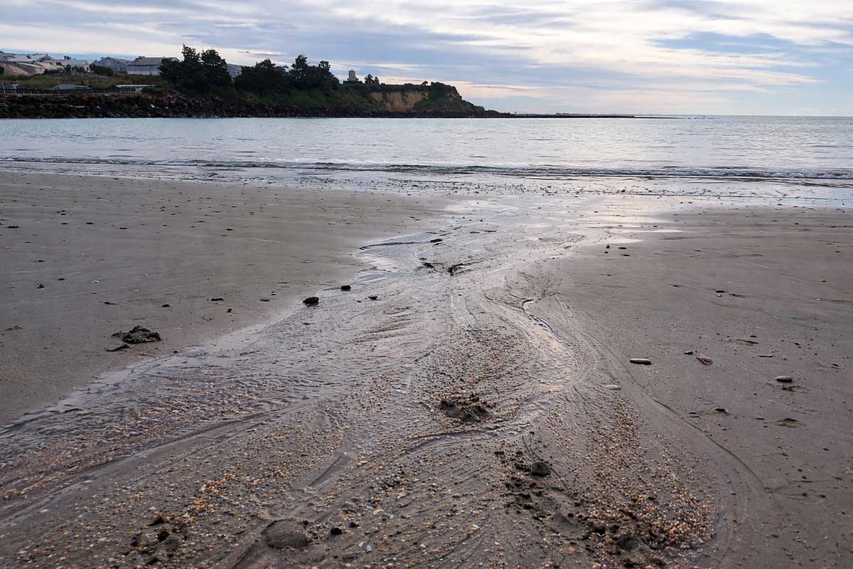 WuHooTimaru Dashing Rocks RFauth 2026 pacific ocean