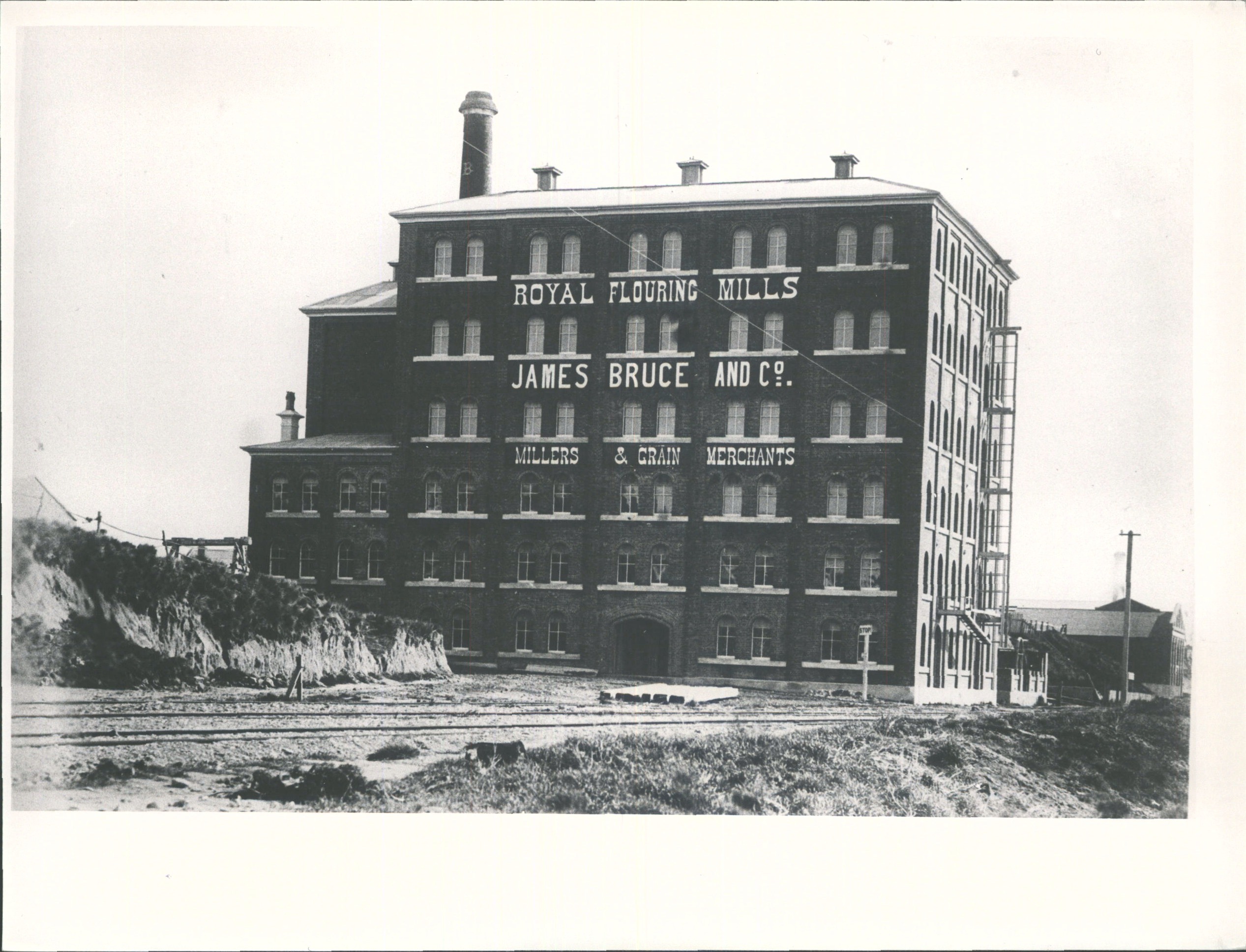 James Bruce Flour Mill 7a5600cd14c2e8f62bfddfa7c04475d715923896962288