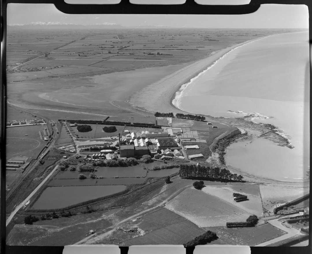 nlnzimage Whites Aviation Collection Alexander Turnbull Library Looking over Washdyke Timaru