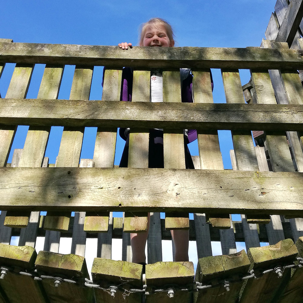 WuHoo Playground HalsteadRd 160652 01