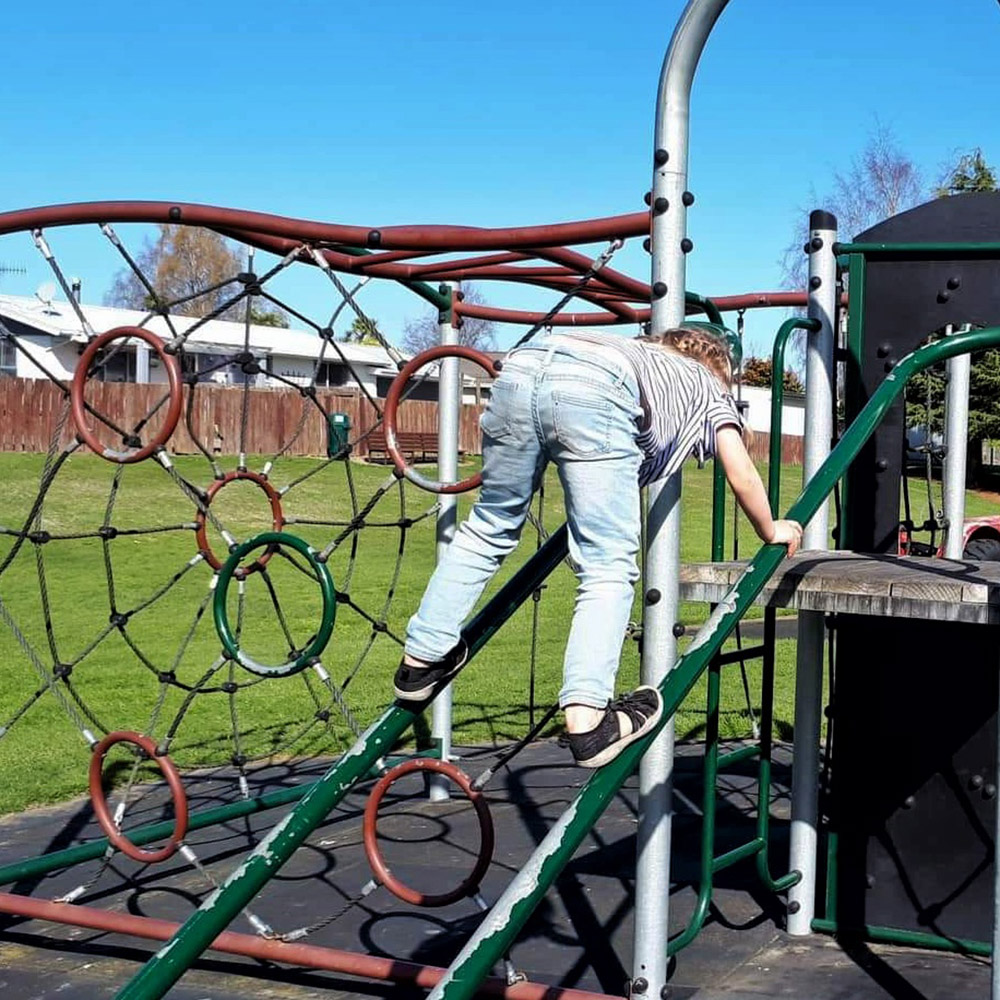 WuHooTimaru Playground Temuka StLeonards Rd 000 7295 01