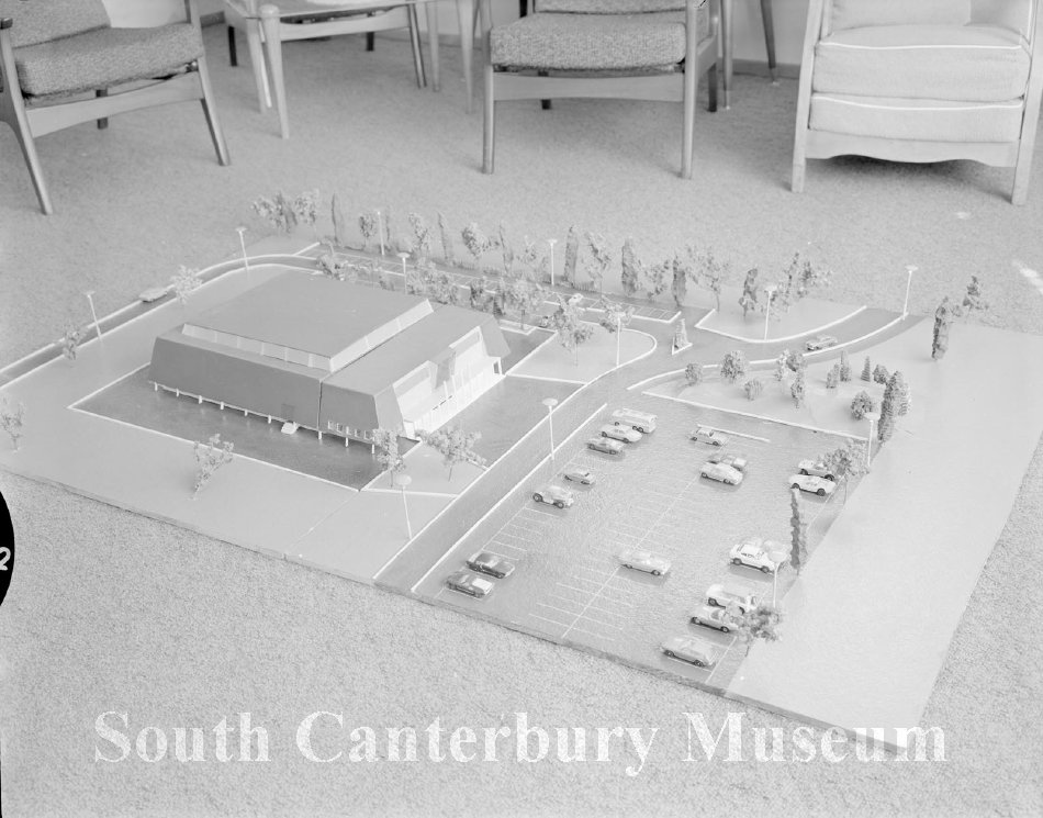 t6439 1972 Sports Stadium Model